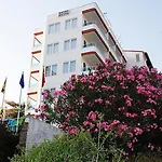 Royal Hotel 3*