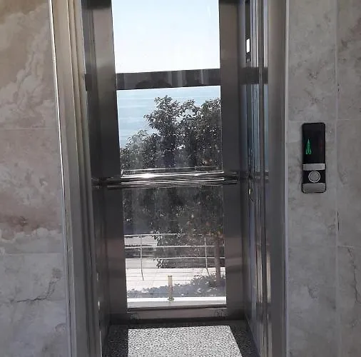 皇家酒店 3* 阿拉尼亚