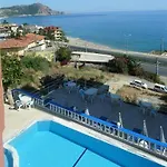 Royal Hotel 3*